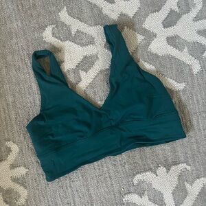 lululemon sports bra C/D